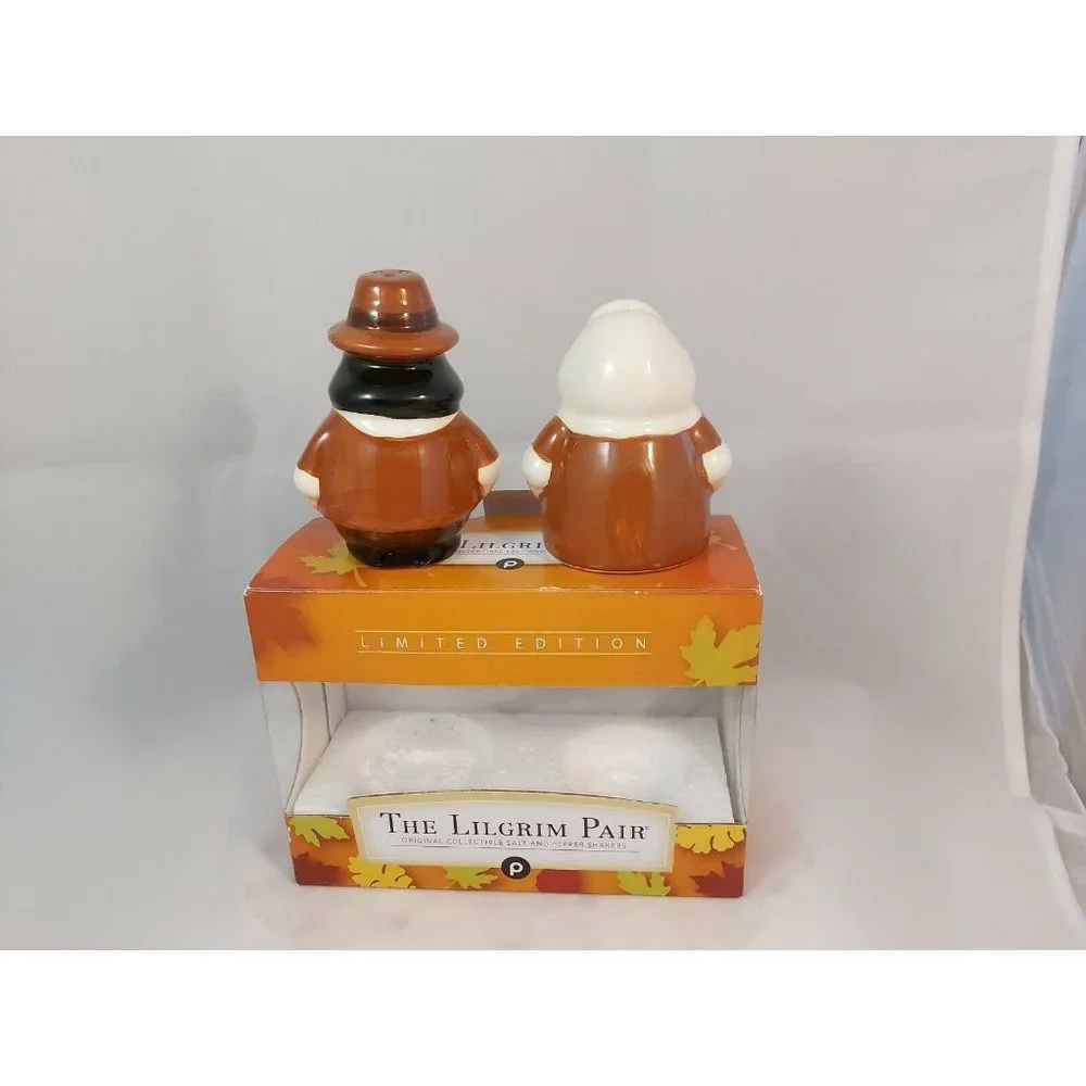 The Lilgrim Pair Salt & Pepper Shakers Publix 2017 Thanksgiving Table NIB 3.25
